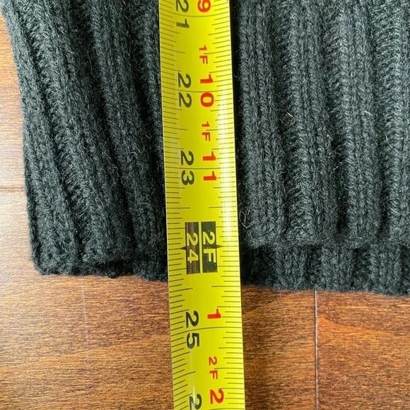 Ralph Lauren Sweater Women’s Medium Aztec Pattern 100% Lambswool Hand Knit - Picture 5 of 7